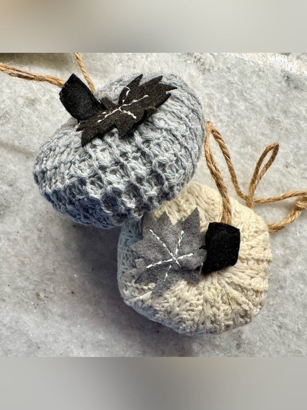New 34th & Oak Fall Halloween Gray & Cream Crochet Plush Pumpkin 6ft Garland